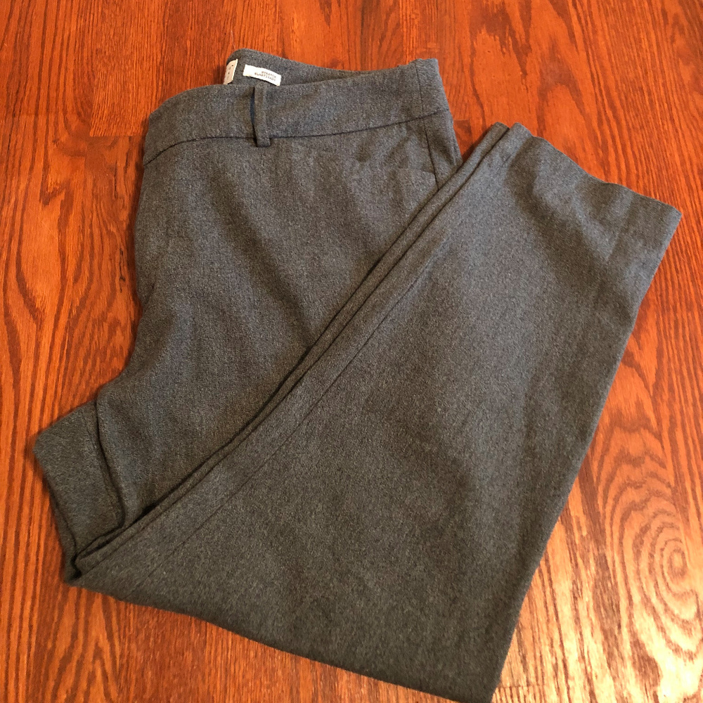 Gray dress pants (ankle length)